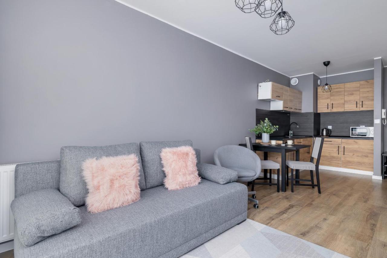 Comfy Apartment Pachonskiego With Parking In Krakow By Noclegi Renters Ngoại thất bức ảnh