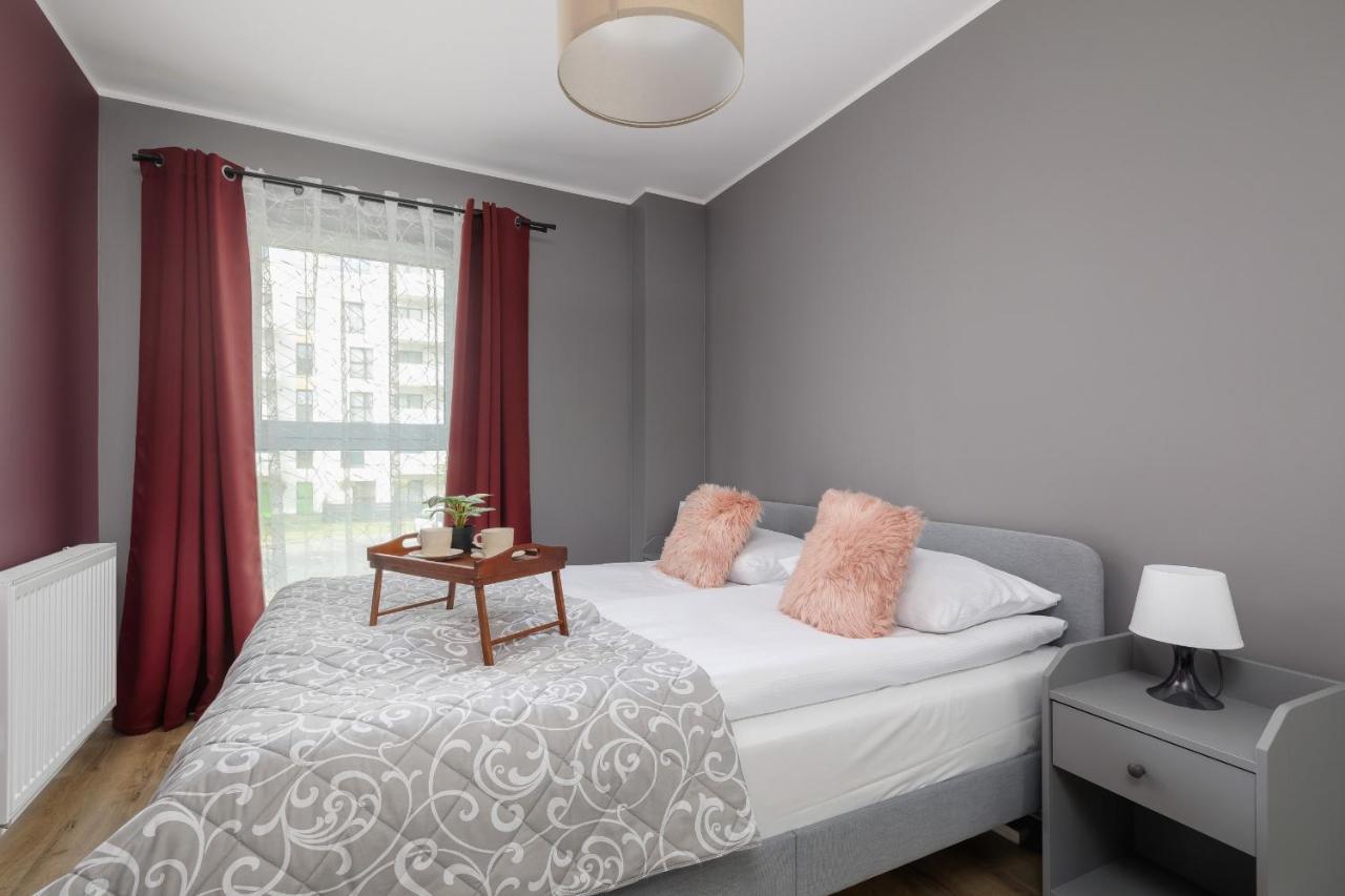 Comfy Apartment Pachonskiego With Parking In Krakow By Noclegi Renters Ngoại thất bức ảnh