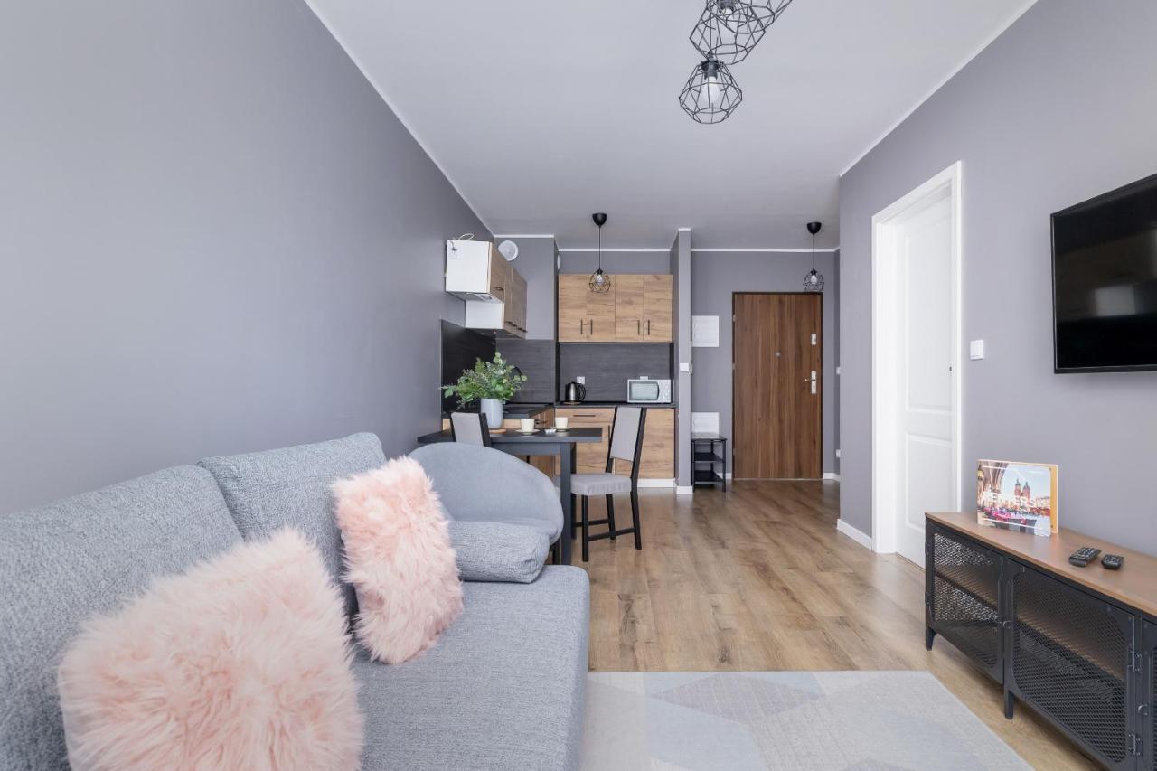 Comfy Apartment Pachonskiego With Parking In Krakow By Noclegi Renters Ngoại thất bức ảnh