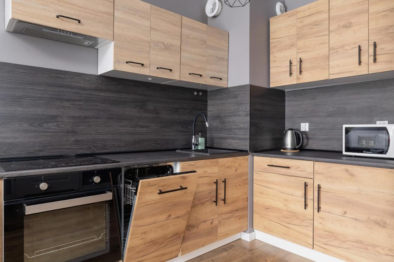 Comfy Apartment Pachonskiego With Parking In Krakow By Noclegi Renters Ngoại thất bức ảnh
