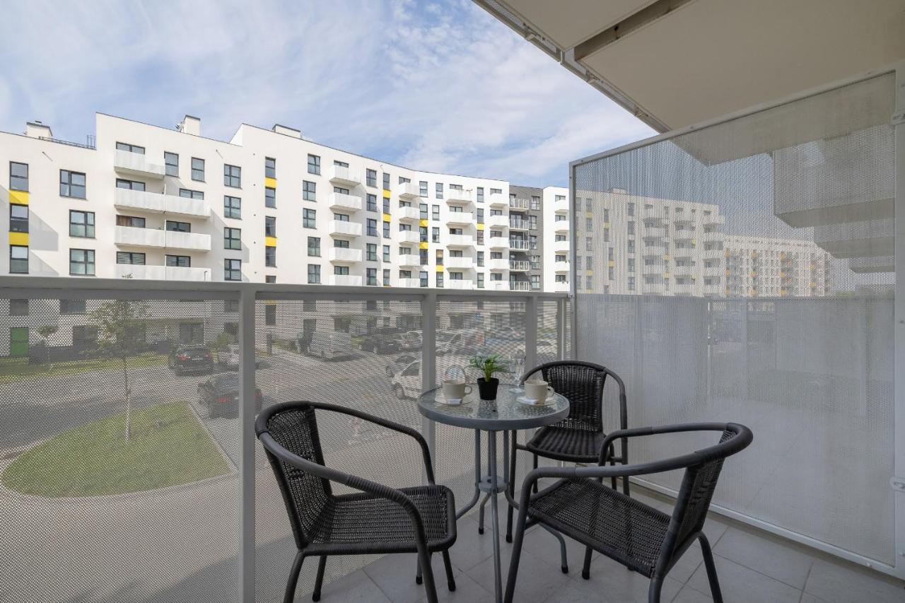 Comfy Apartment Pachonskiego With Parking In Krakow By Noclegi Renters Ngoại thất bức ảnh